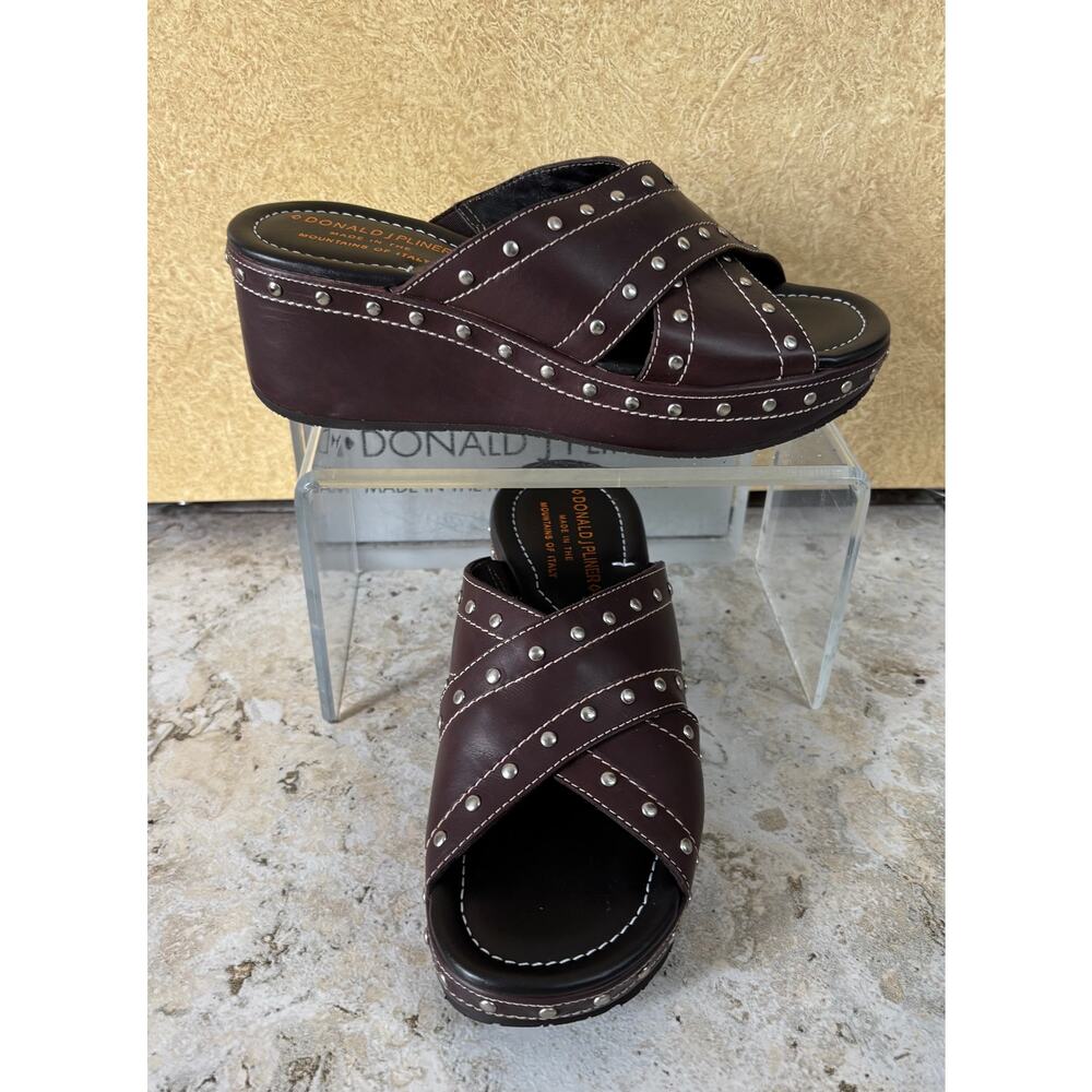 Donald Pliner Brown Leather Platform Shoe New Nail Head Embellished $245 NIB Sz5